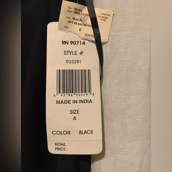 Black crepe lightweight flared skirt new - Picture 3 of 4